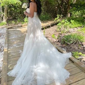 Wedding dress